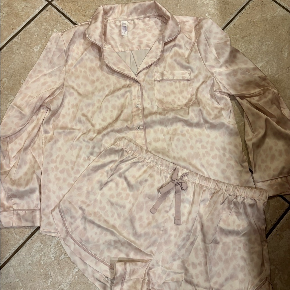 Stars above silky pajama set